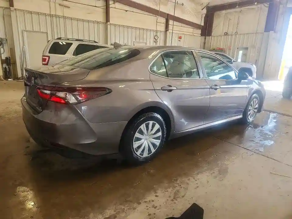 4T1C31AK7MU564085 2021 TOYOTA CAMRY-2