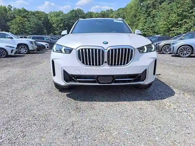 5UX23EU09T9342584 2026 BMW X5-4