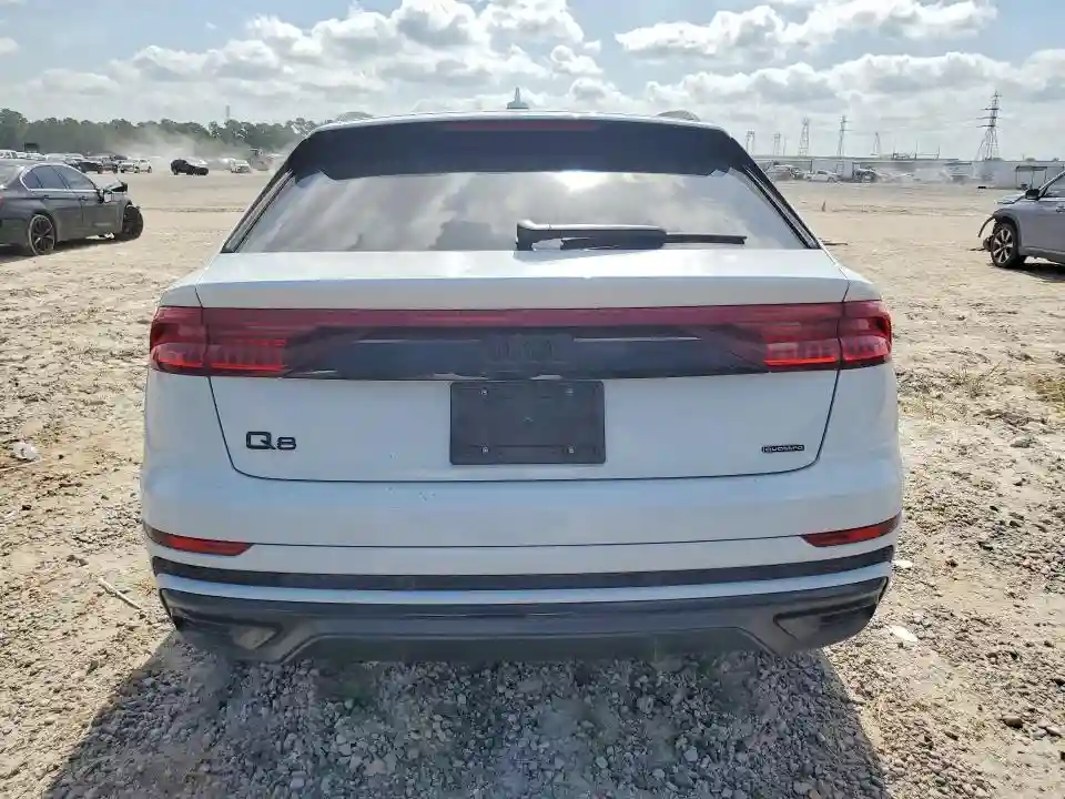 WA1FVBF19ND021916 2022 AUDI Q8-5