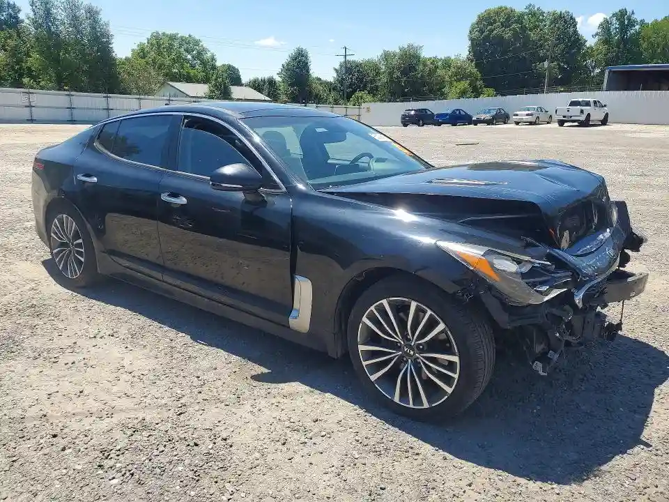 KNAE25LA7J6035356 2018 KIA STINGER-3