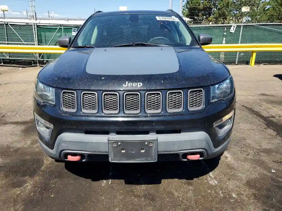 3C4NJDDB6HT641173 2017 JEEP COMPASS-4