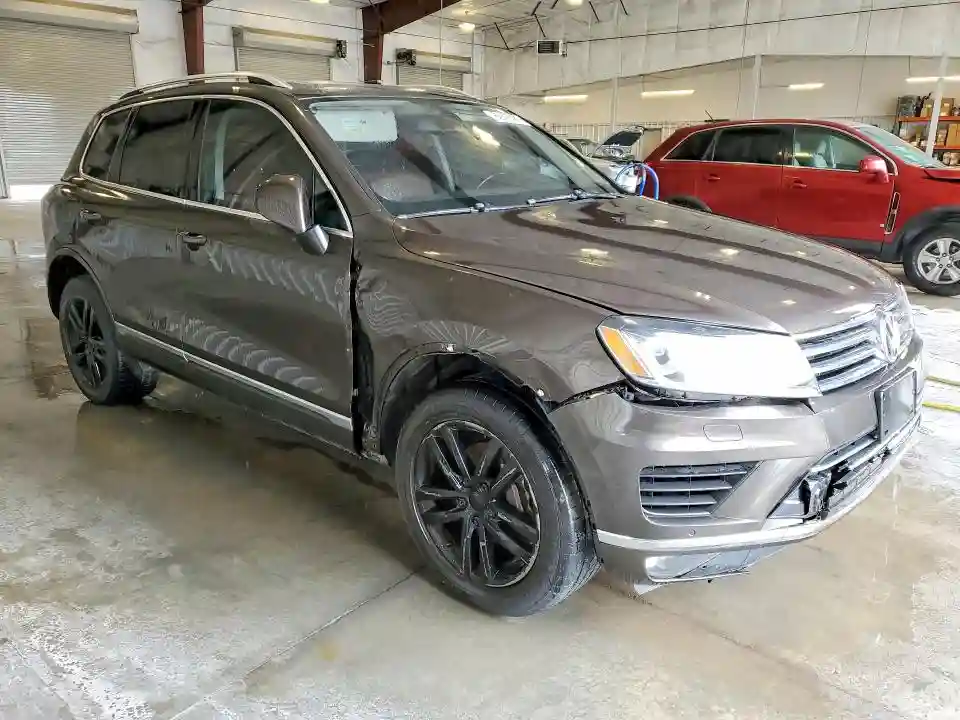 WVGEF9BP8FD006824 2015 VOLKSWAGEN TOUAREG-3