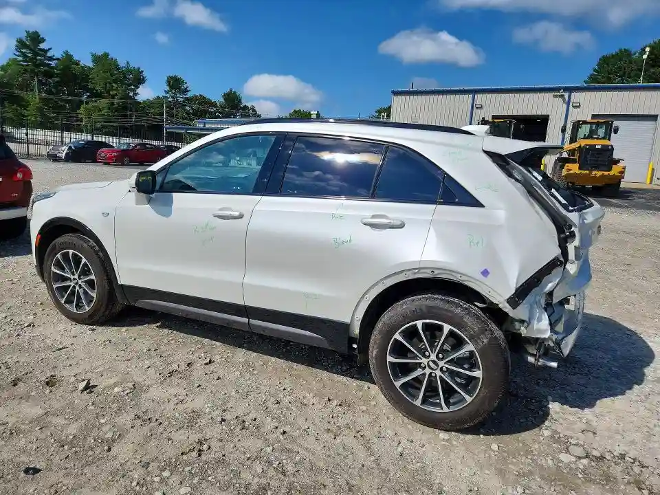 1GYFZFR48RF244671 2024 CADILLAC XT4-1