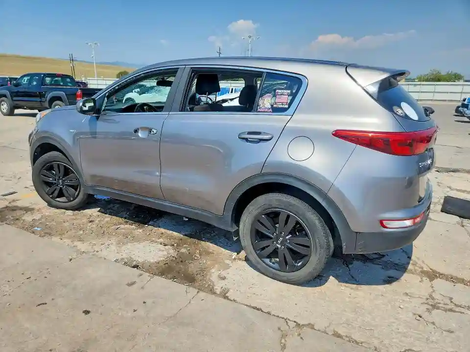 KNDPMCAC6J7325578 2018 KIA SPORTAGE-1