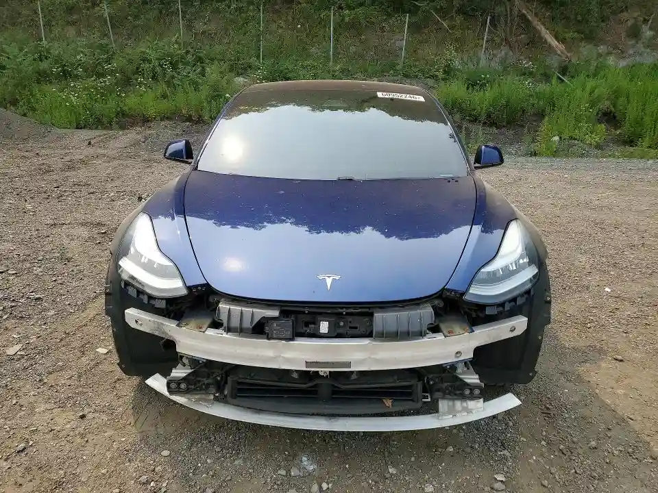5YJ3E1EA9KF208291 2019 TESLA MODEL 3-4