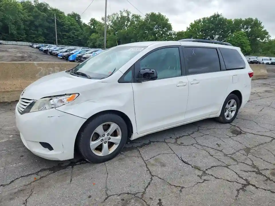 5TDKK3DC4FS539039 2015 TOYOTA SIENNA-0