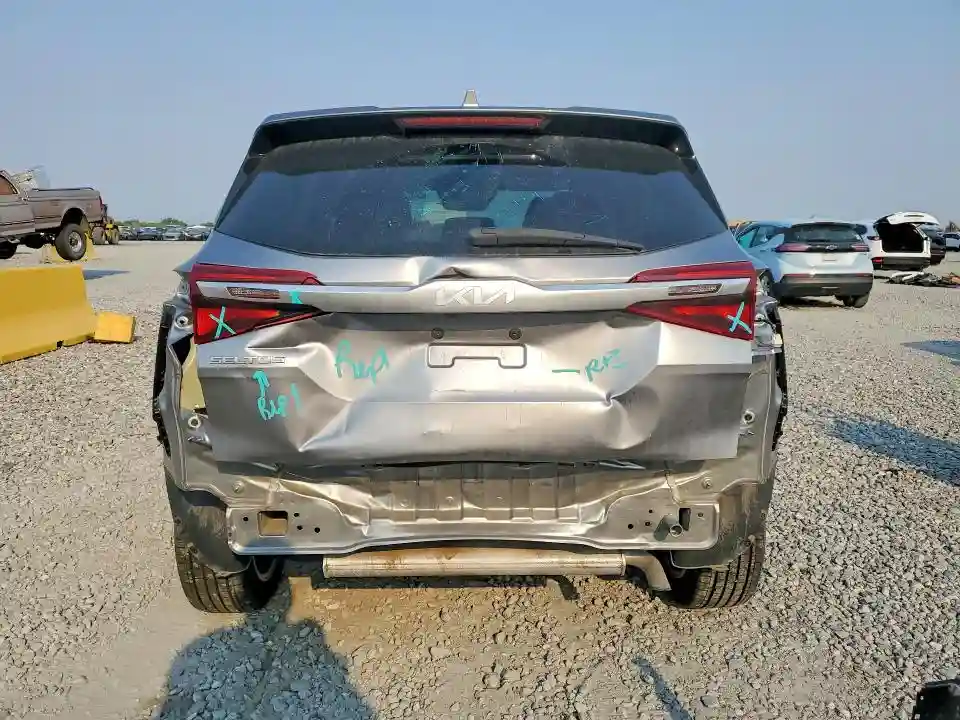 KNDEPCAA5N7321847 2022 KIA SELTOS-5