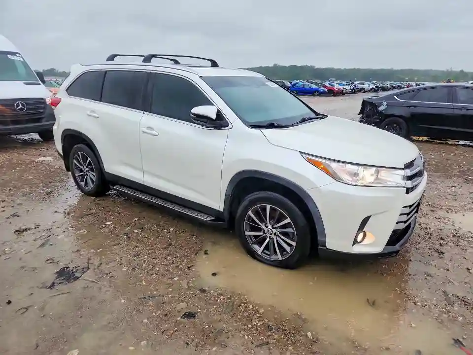5TDKZRFH5KS572455 2019 TOYOTA HIGHLANDER-3