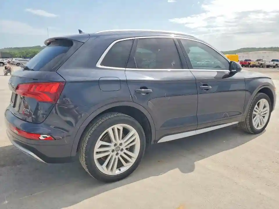 WA1BNAFY2J2137454 2018 AUDI Q5-2