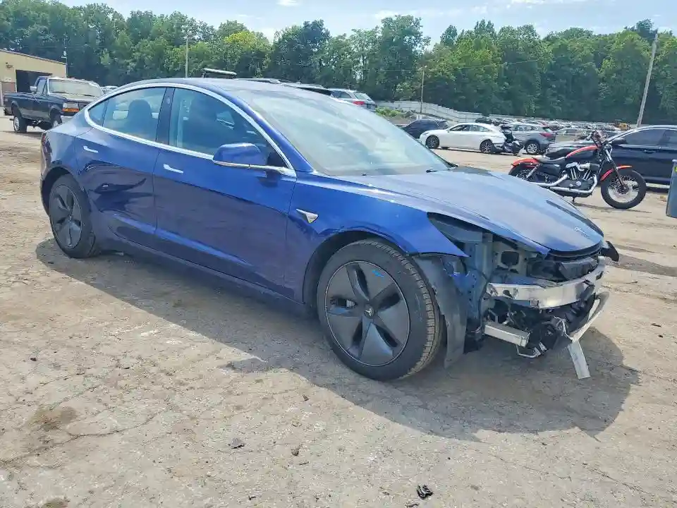 5YJ3E1EB8JF130397 2018 TESLA MODEL 3-3