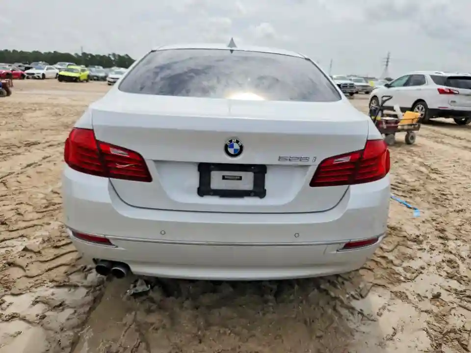 WBA5A5C59FD519778 2015 BMW 5 SERIES-5