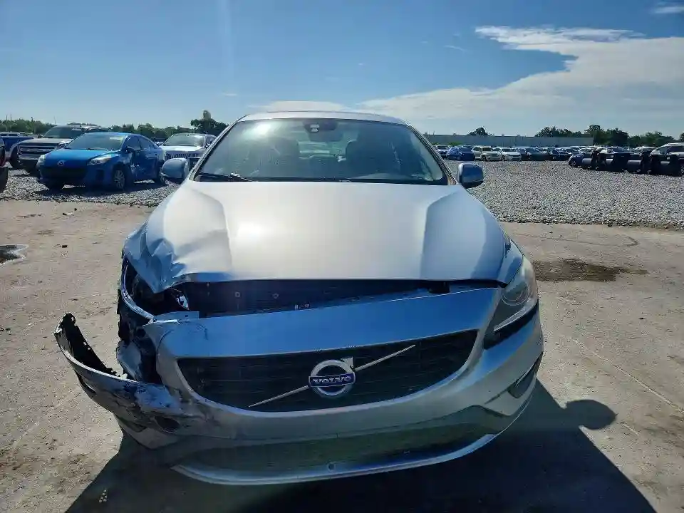 YV126MFL4H2431418 2017 VOLVO S60-4