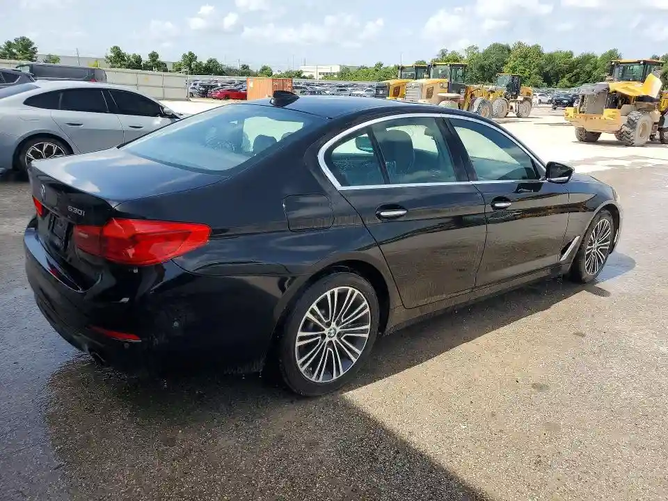 WBAJA5C30HG894005 2017 BMW 5 SERIES-2