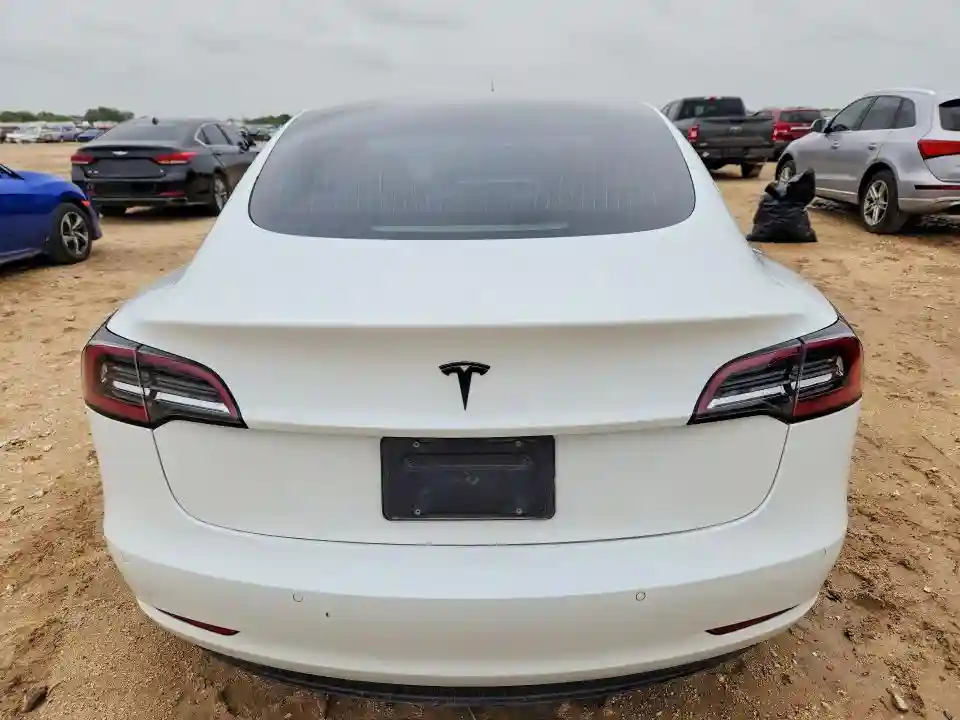 5YJ3E1EA2LF590598 2020 TESLA MODEL 3-5
