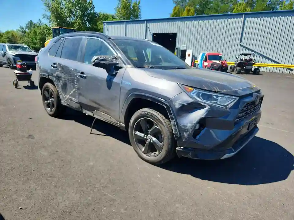 2T3EWRFV3LW065887 2020 TOYOTA RAV4-3