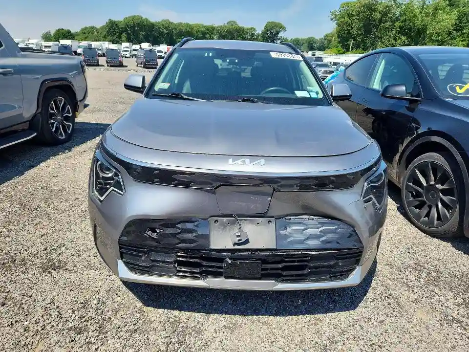 KNDCR3L15R5121907 2024 KIA NIRO-4