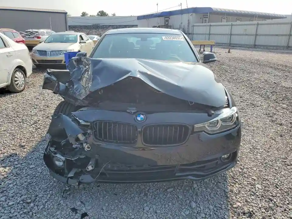 WBA8B9G57JNU97133 2018 BMW 3 SERIES-4