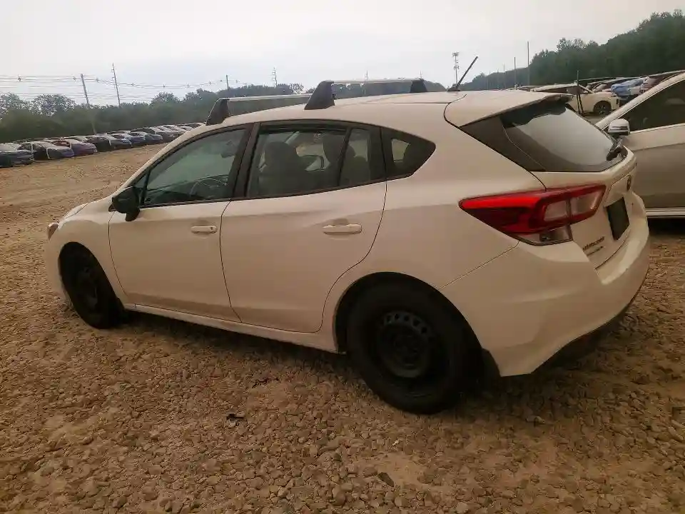 4S3GTAA66J3721020 2018 SUBARU IMPREZA-1