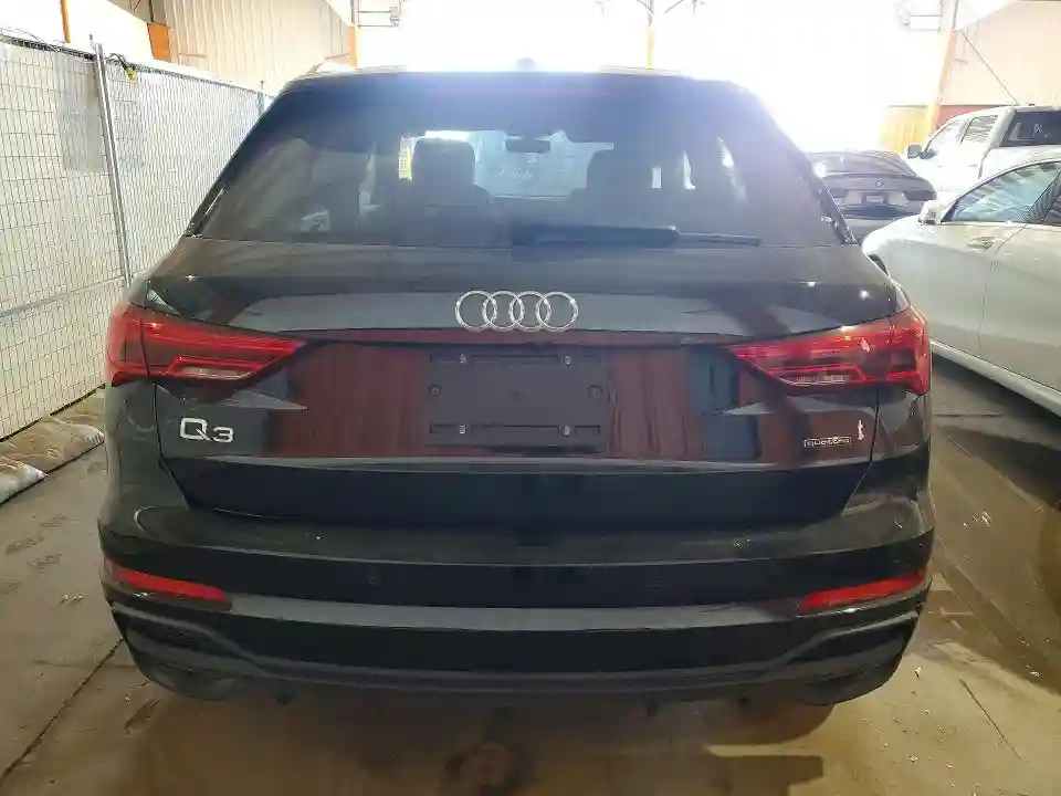 WA1EECF31P1129163 2023 AUDI Q3-5