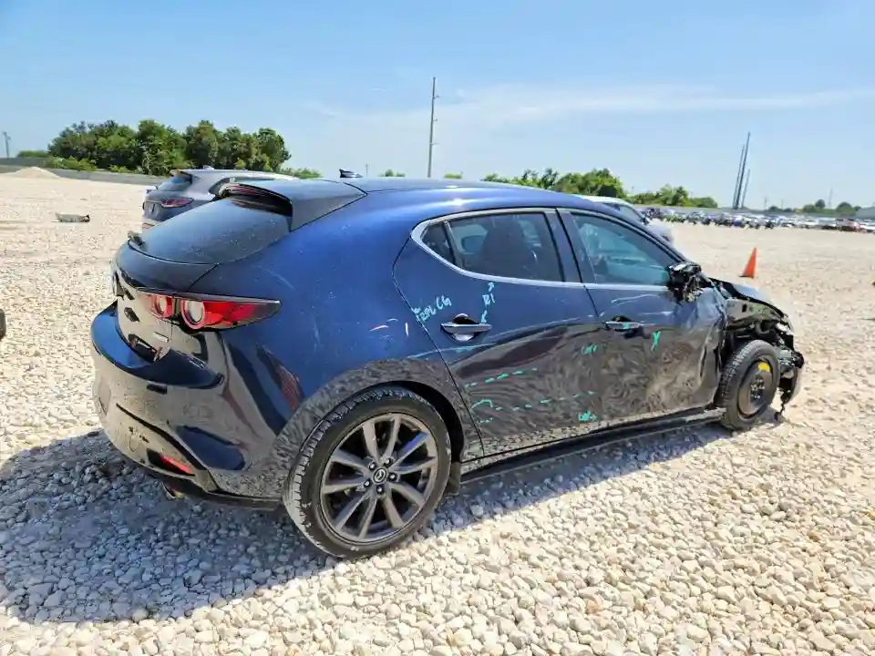 JM1BPAMMXK1146751 2019 MAZDA 3-2
