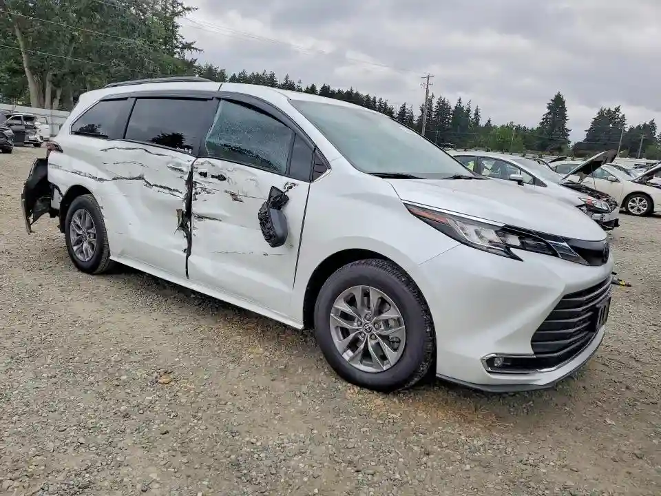5TDJRKECXNS125861 2022 TOYOTA SIENNA-3