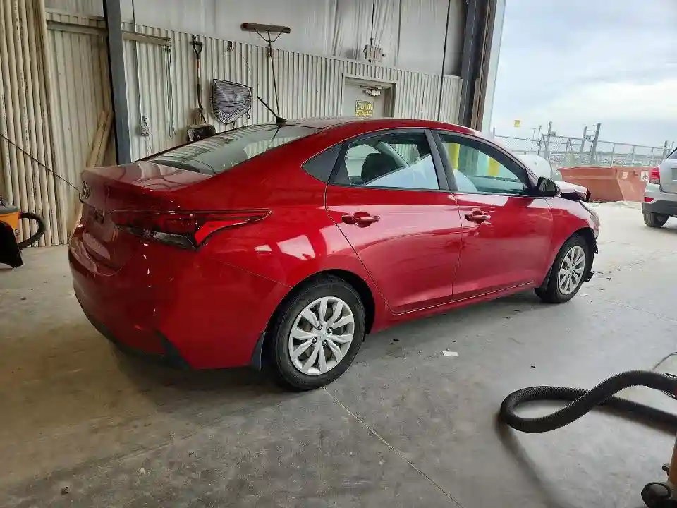 3KPC24A3XJE025259 2018 HYUNDAI ACCENT-2