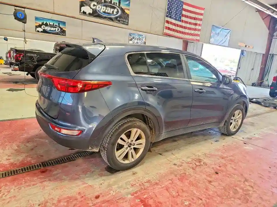 KNDPMCAC4J7308102 2018 KIA SPORTAGE-2