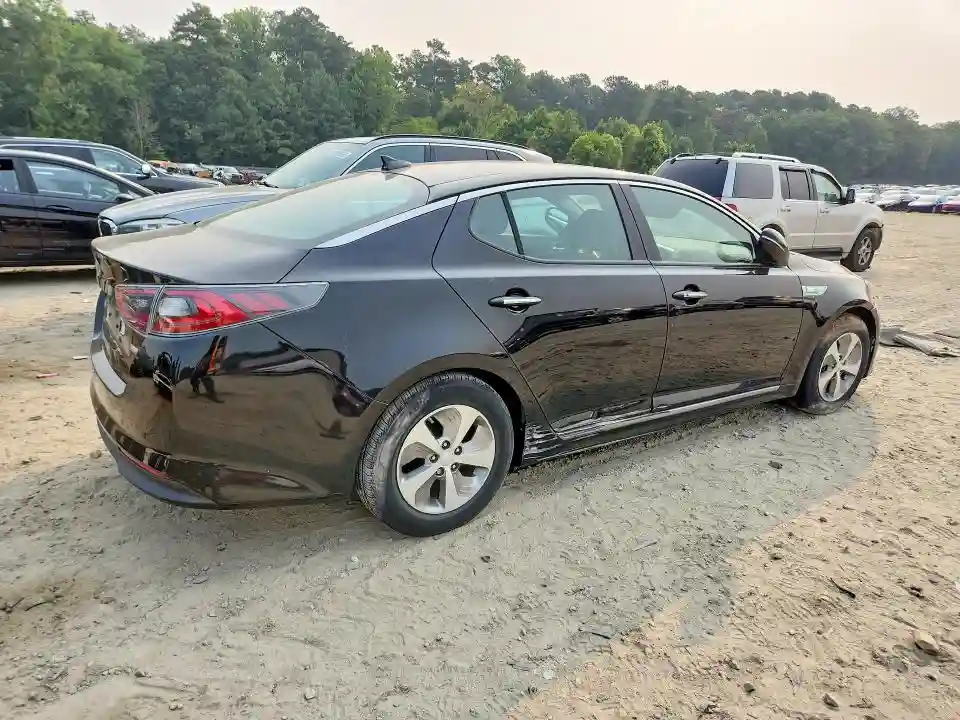KNAGM4AD6G5095217 2016 KIA OPTIMA-2
