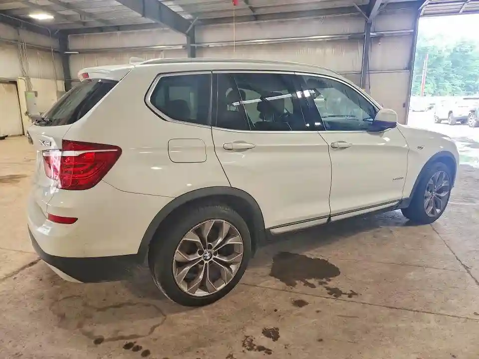 5UXWX9C5XH0T09213 2017 BMW X3-2