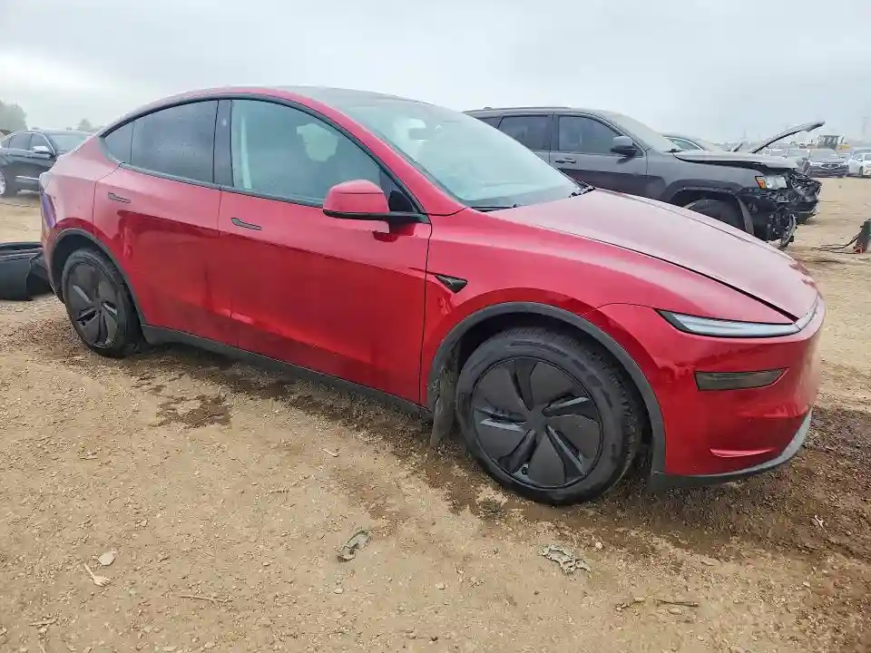 7SAYGDEE1TF566641 2026 TESLA MODEL Y-3
