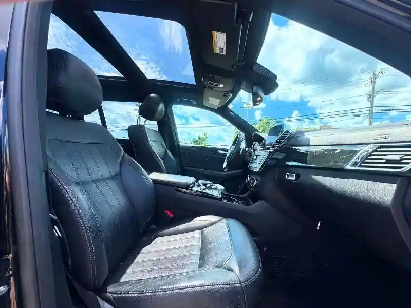 4JGDF6EE7JB176648 2018 MERCEDES-BENZ GLS-CLASS-4