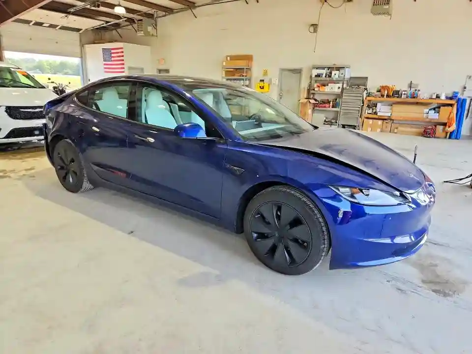 5YJ3E1EA3SF916987 2025 TESLA MODEL 3-3