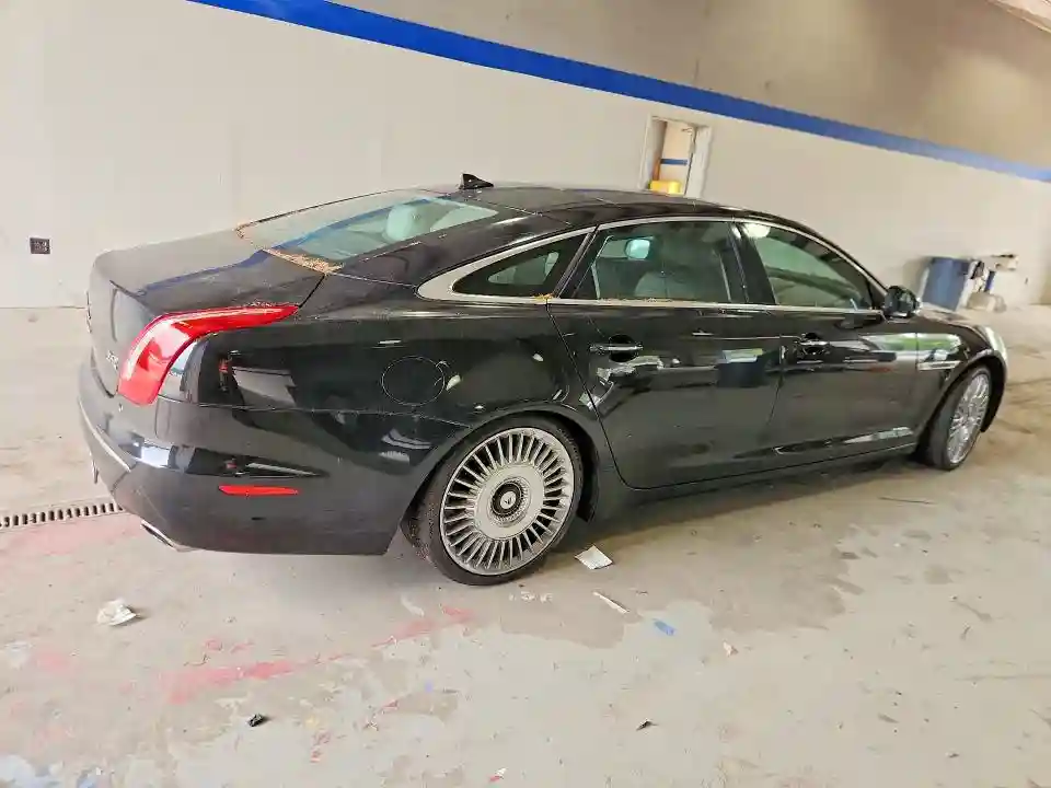 SAJWJ2GD9F8V88617 2015 JAGUAR XJ-2