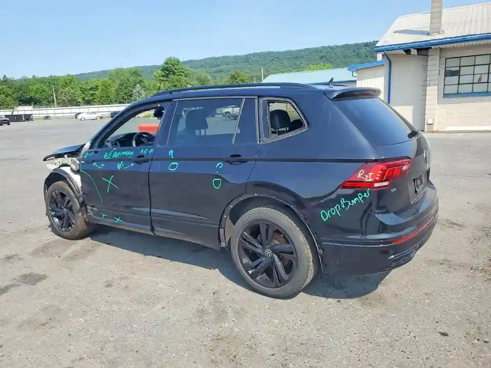 3VV8B7AXXPM063505 2023 VOLKSWAGEN TIGUAN-1