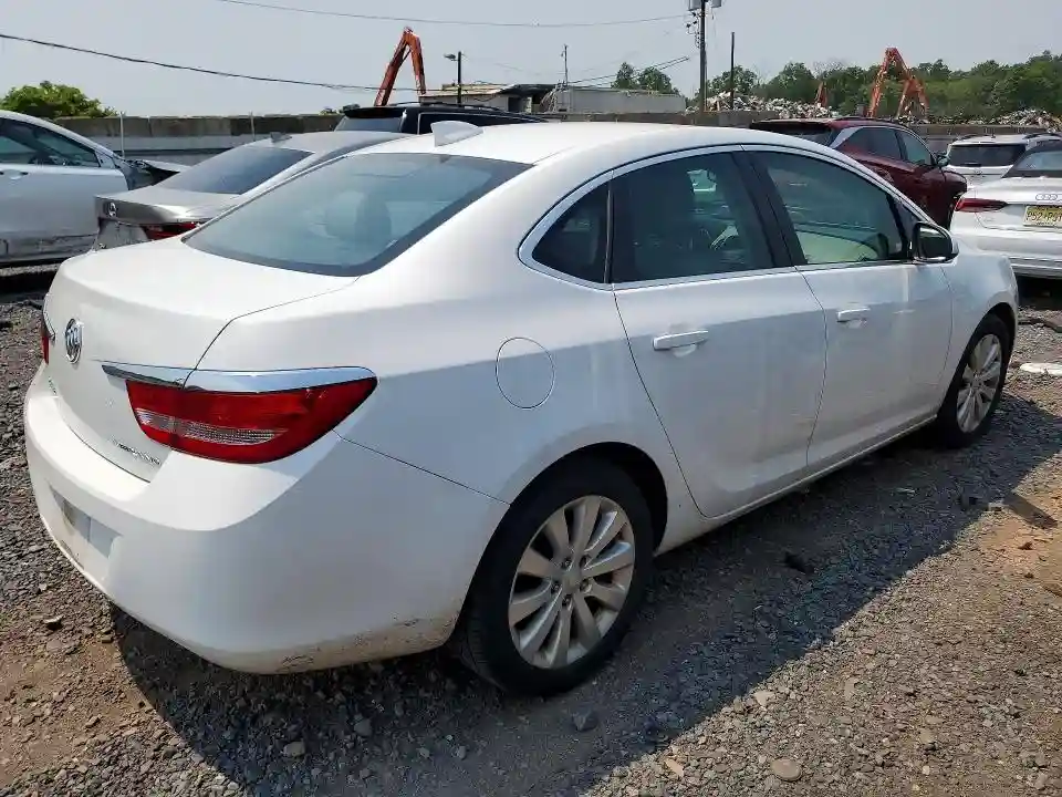 1G4PV5SK5F4217326 2015 BUICK VERANO-2