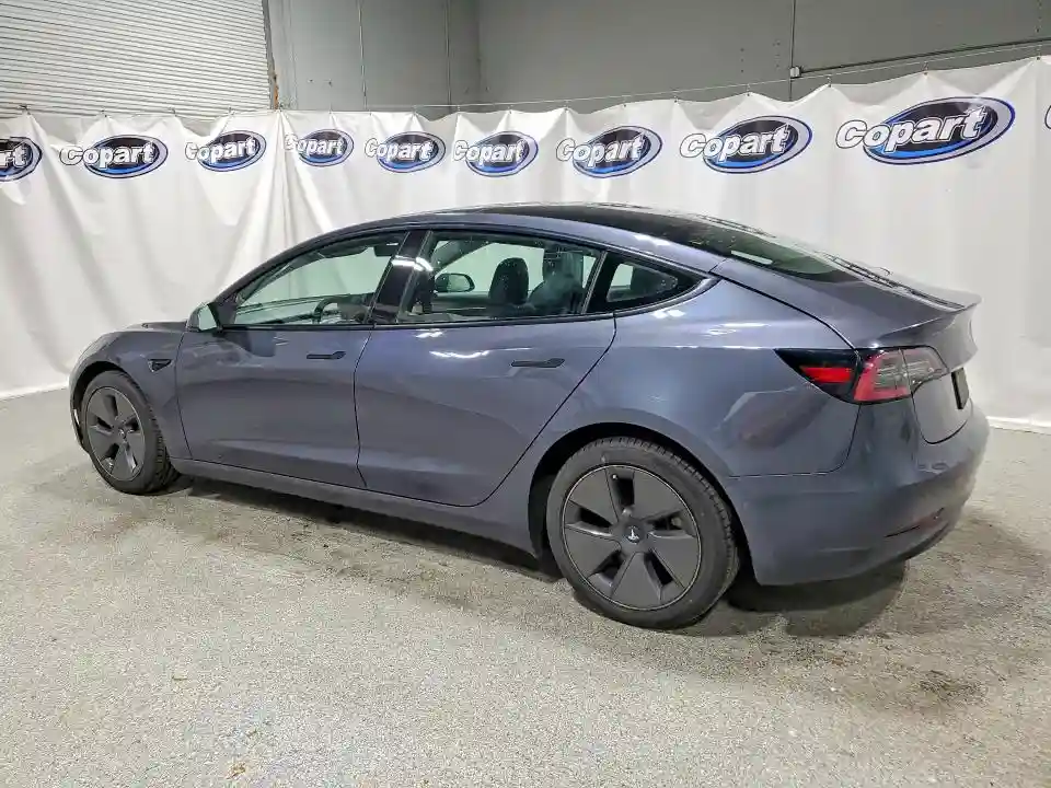5YJ3E1EA4NF369085 2022 TESLA MODEL 3-1