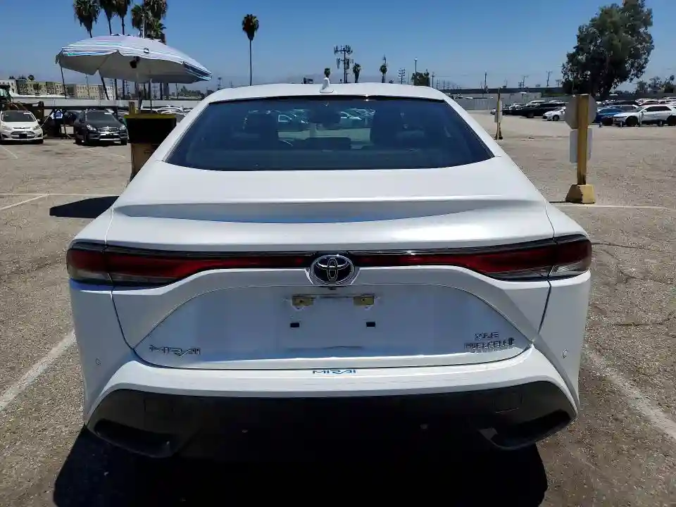 JTDAAAAA6NA006210 2022 TOYOTA MIRAI-5