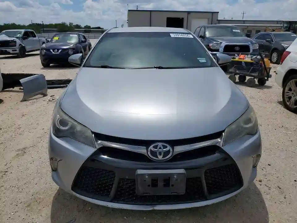 4T1BF1FK3HU372633 2017 TOYOTA CAMRY-4