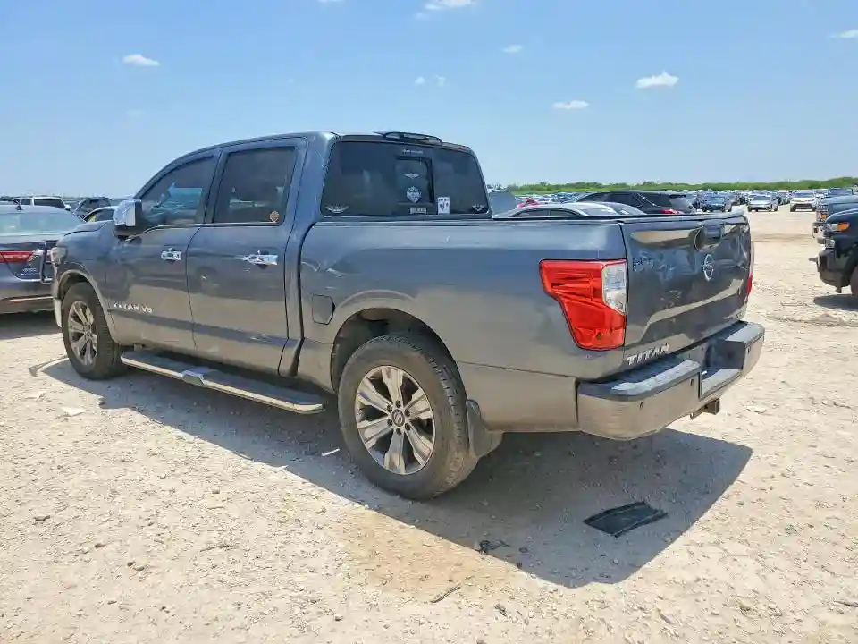 1N6AA1E63JN547608 2018 NISSAN TITAN-1