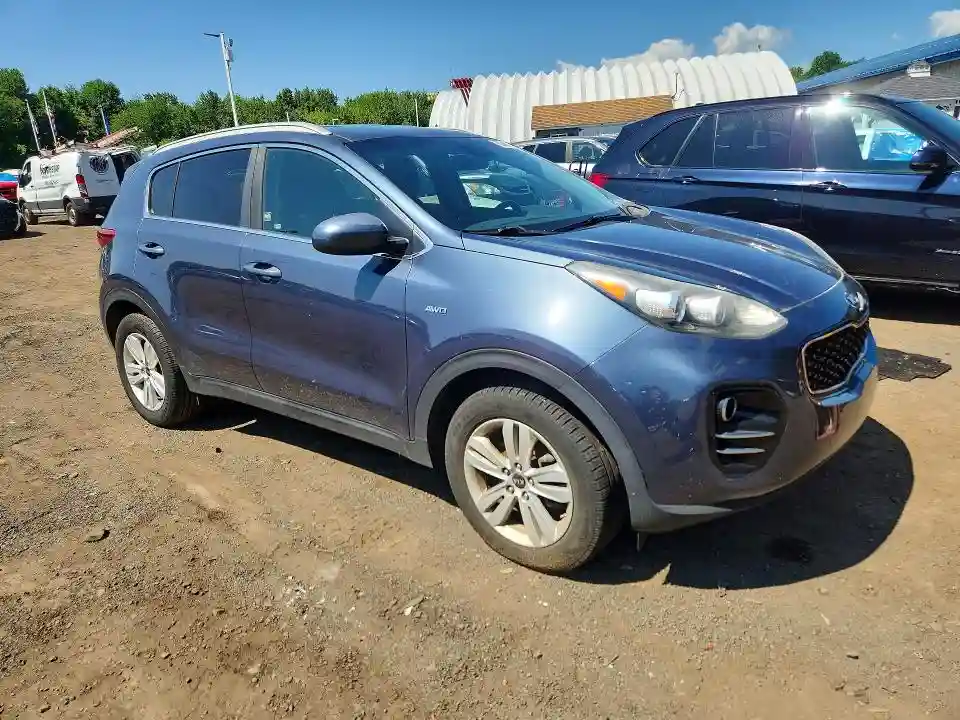 KNDPMCAC9J7446329 2018 KIA SPORTAGE-3