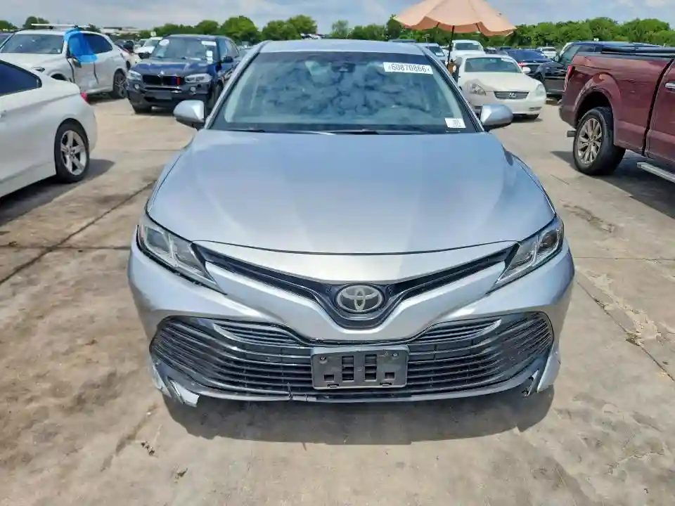 4T1B11HK7JU546155 2018 TOYOTA CAMRY-4