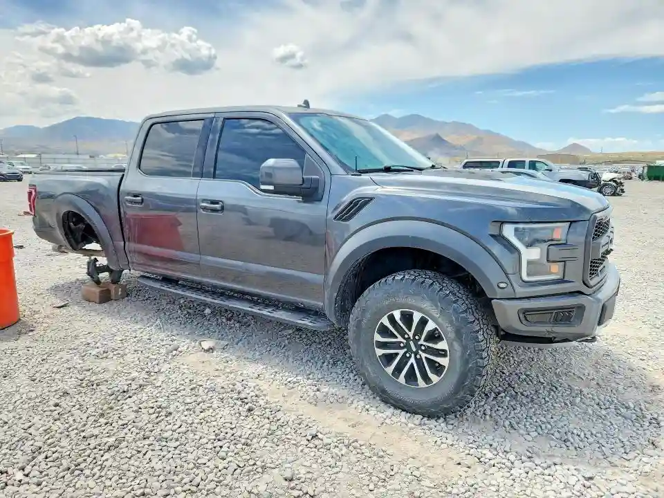 1FTFW1RG4KFB12122 2019 FORD F150-3