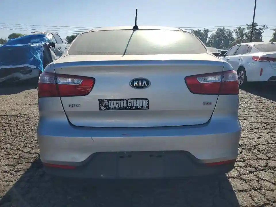 KNADM4A34H6026841 2017 KIA RIO-5