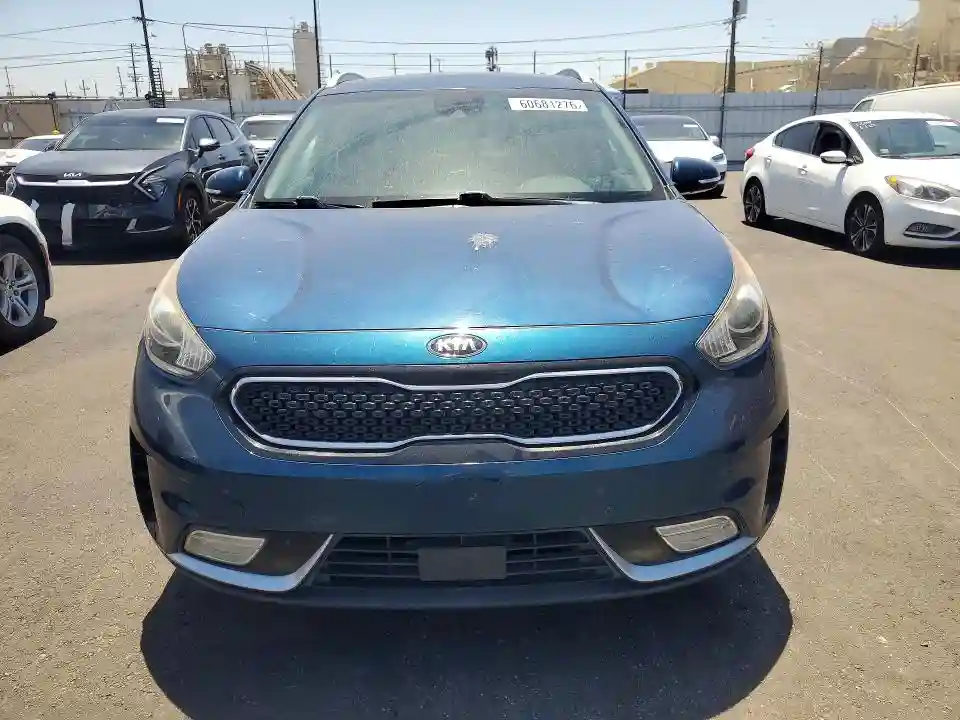 KNDCE3LC1H5072779 2017 KIA NIRO-4