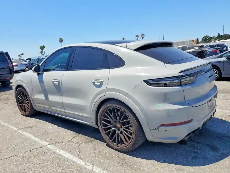 WP1BG2AY8MDA49965 2021 PORSCHE CAYENNE-1