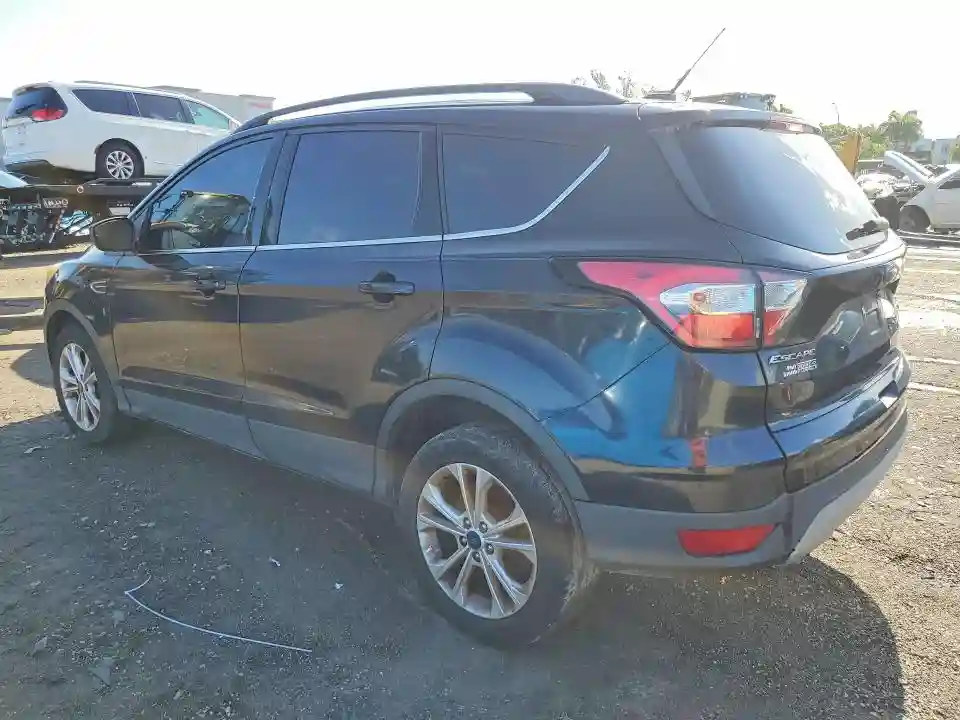 1FMCU0GD5JUB28170 2018 FORD ESCAPE-1