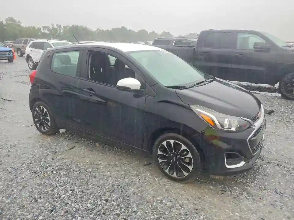 KL8CD6SA0MC221587 2021 CHEVROLET SPARK-3