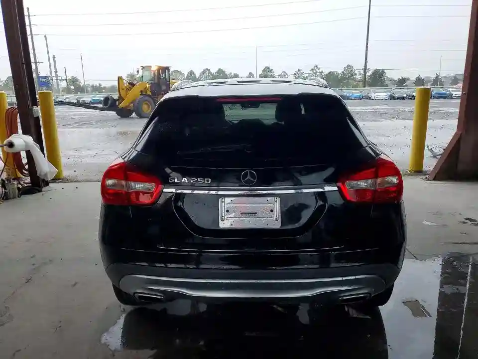 WDCTG4EB2HJ313271 2017 MERCEDES-BENZ GLA-CLASS-5