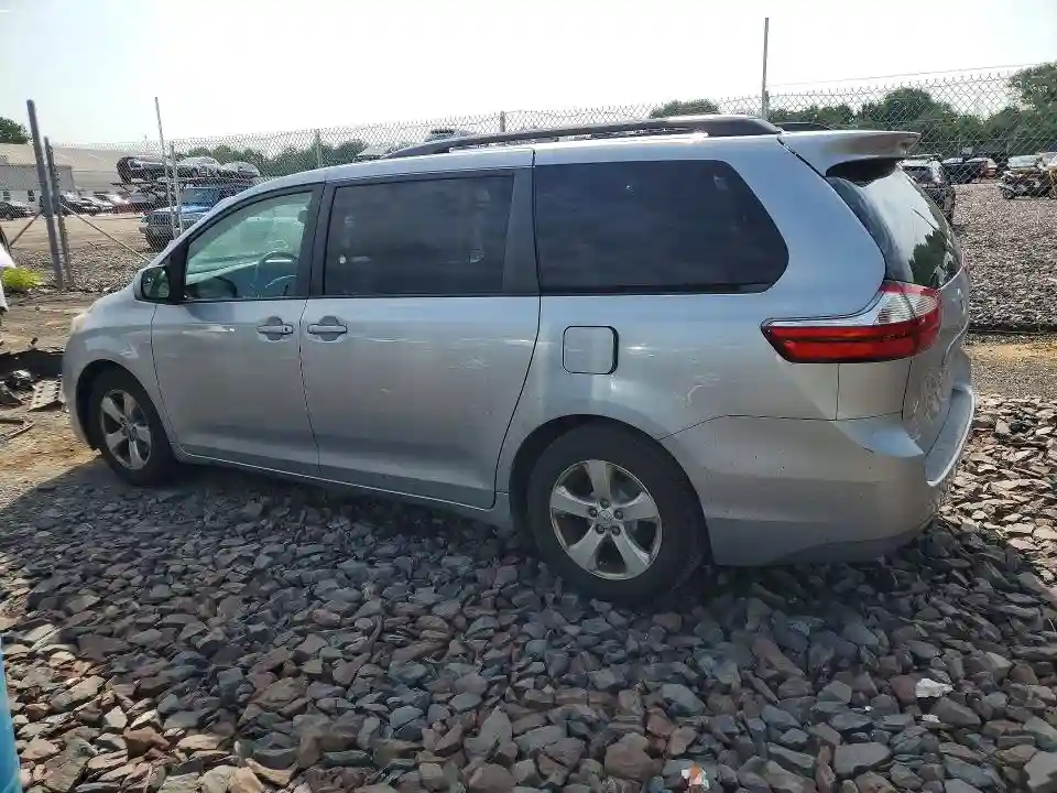 5TDKK3DC9FS670631 2015 TOYOTA SIENNA-1