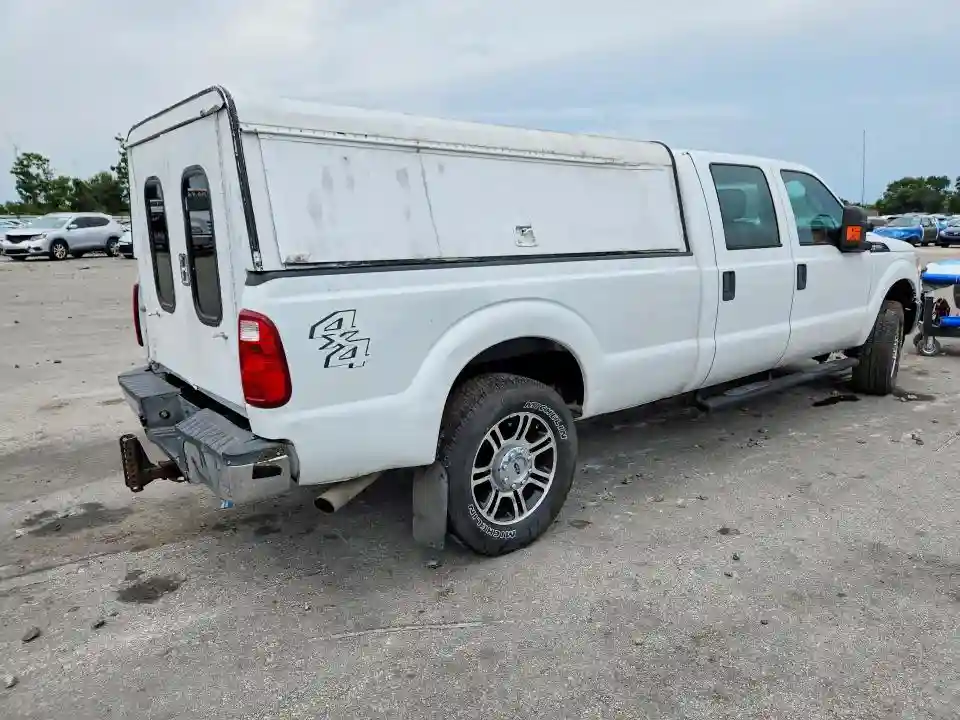 1FT7W2B69FEC08920 2015 FORD F250-2